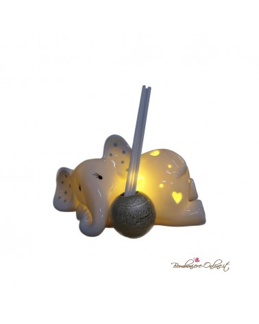 Bomboniera Elefante celeste sdraiato profumatore con cuore luce led-  BMB-STA23/PY180SB-IR