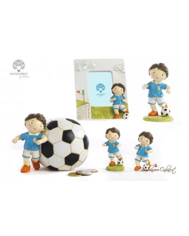 Bomboniera Portafoto Bambino Calciatore in Maglia Azzurra